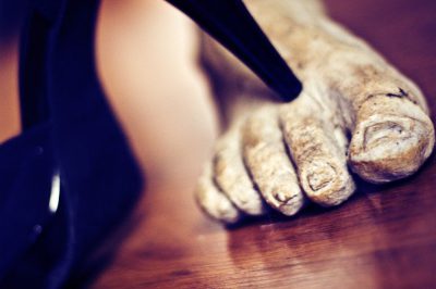 Extreme Toe Makeover : Easy Remedies for Pretty Feet 1