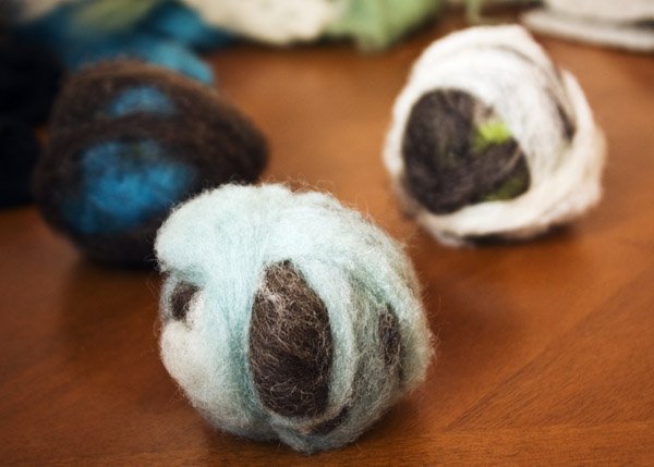 how to make wool balls