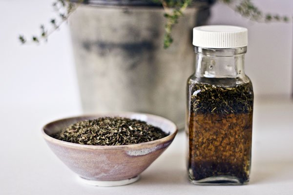 Thyme: To Control Blemishes and Acne