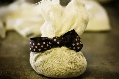 Crunchy Gifts : Herbal Bath Sachets 4