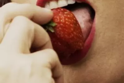 Crunchy Ways to Keep (or Make) Your Teeth White 1