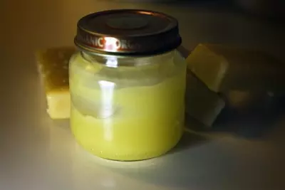 Quick Homemade Vapor Rub