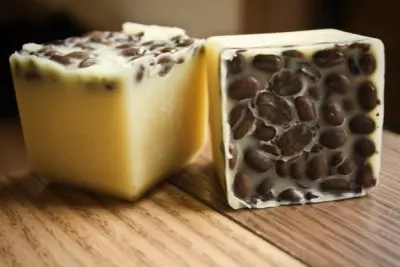 How to Make Lotion Bars - The Perfect Gift (Even If It's For Yourself!)