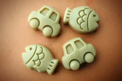 How to Make Lotion Bars - The Perfect Gift (Even If It's For Yourself!) 7